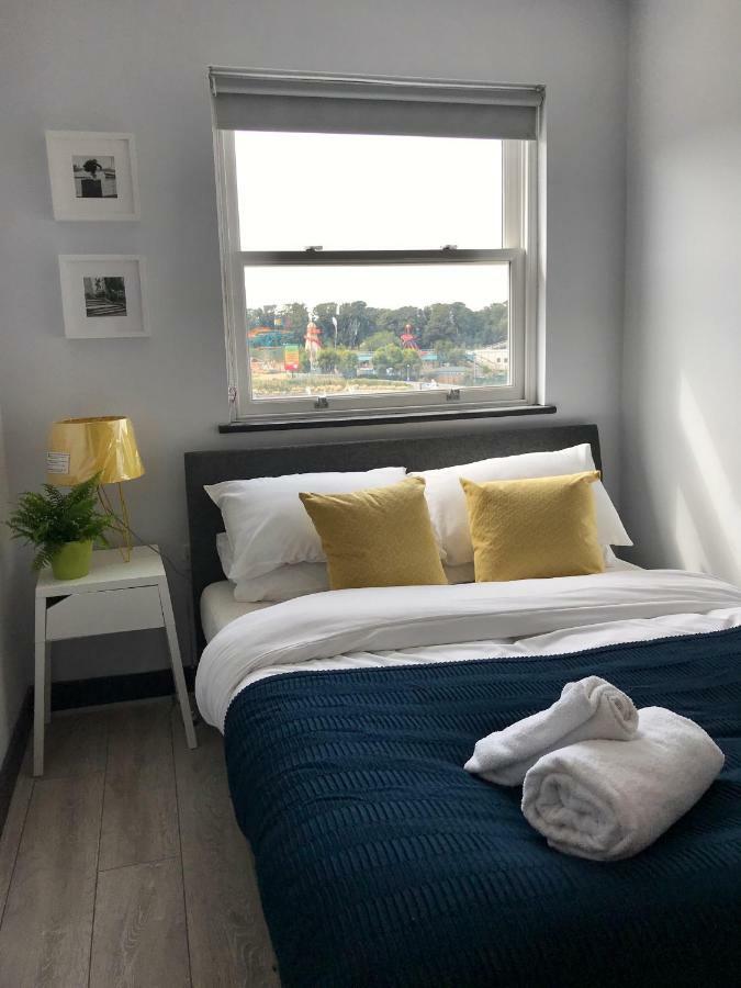 The Sunset Apartment - Margate Beach - By Goldex Coastal Breaks Buitenkant foto