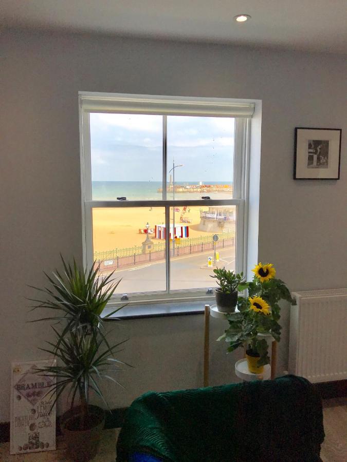 The Sunset Apartment - Margate Beach - By Goldex Coastal Breaks Buitenkant foto